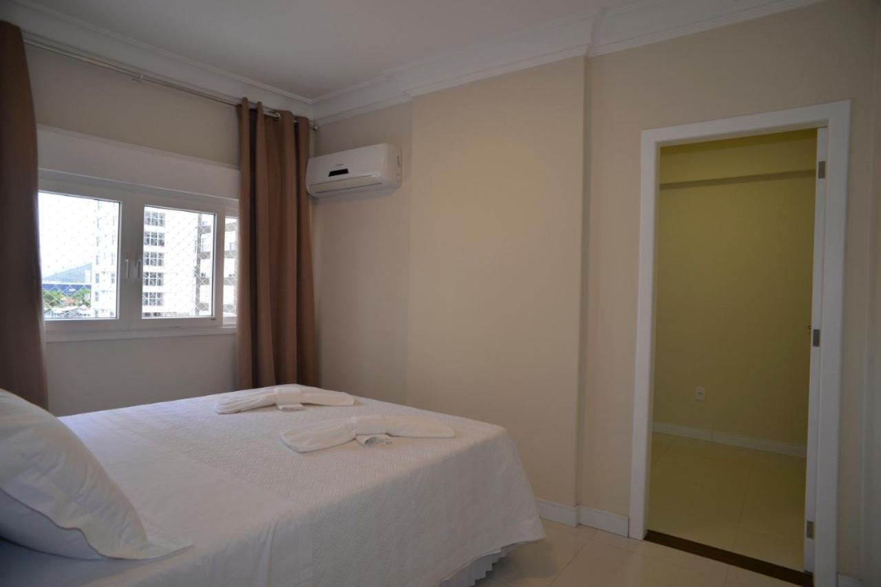 Frente Mar Pe Na Areia, Na Av Atlantica Apartment Balneario Camboriu Bagian luar foto